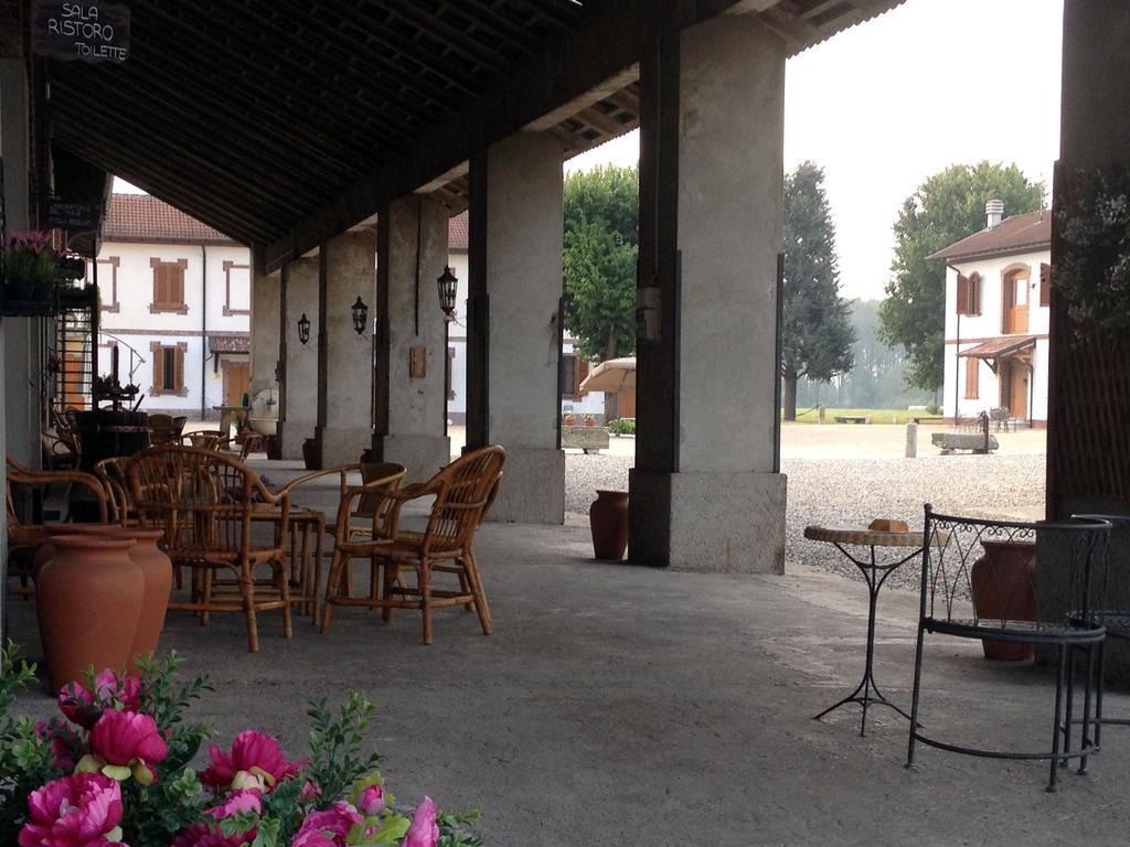 Bed And Breakfast Azienda Agricola Cascina Salazzara Маджента Екстер'єр фото